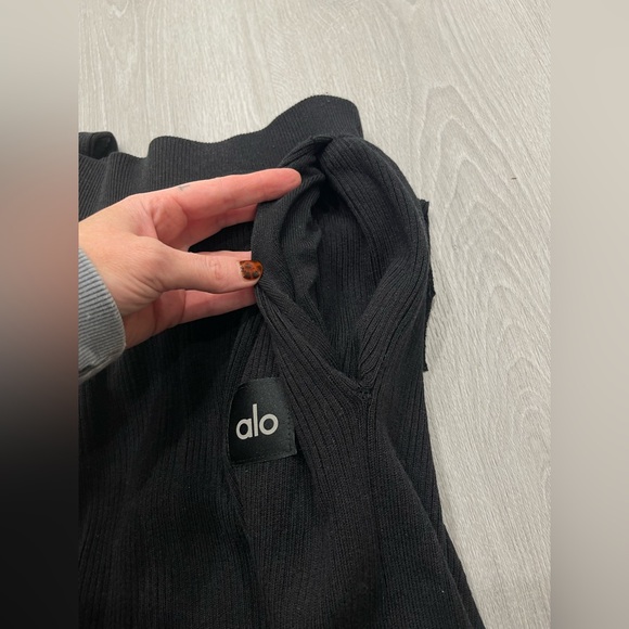 Womens Alo Ribbed Sweatpants - Picture 3 of 3